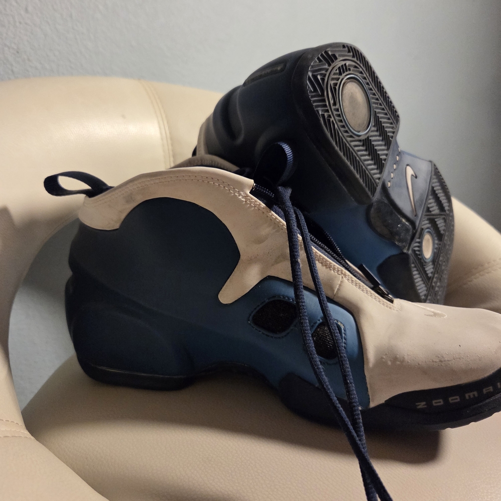 Nike Zoom Air Sneakers in Blue and Cream